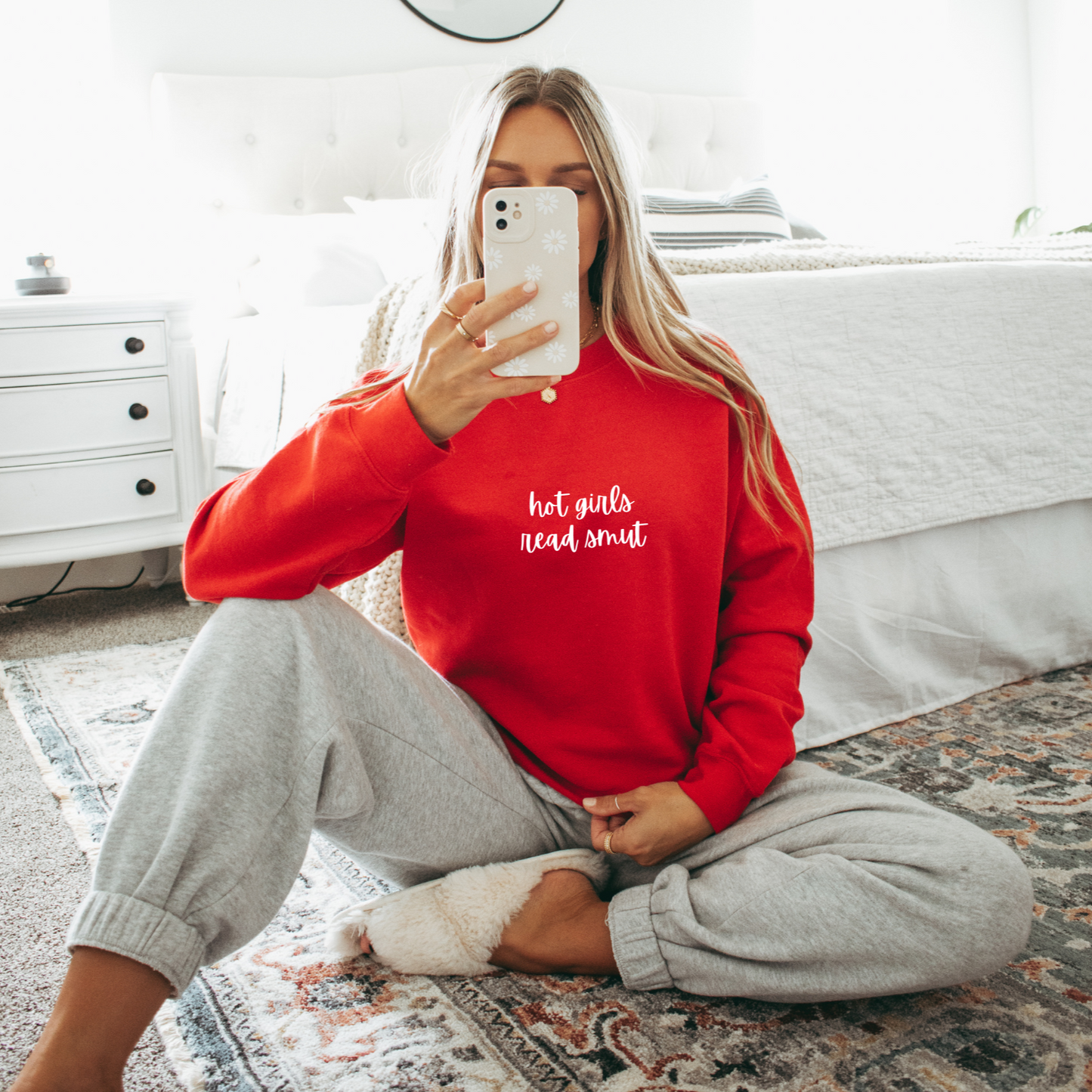Hot Girls Read Smut Sweatshirt
